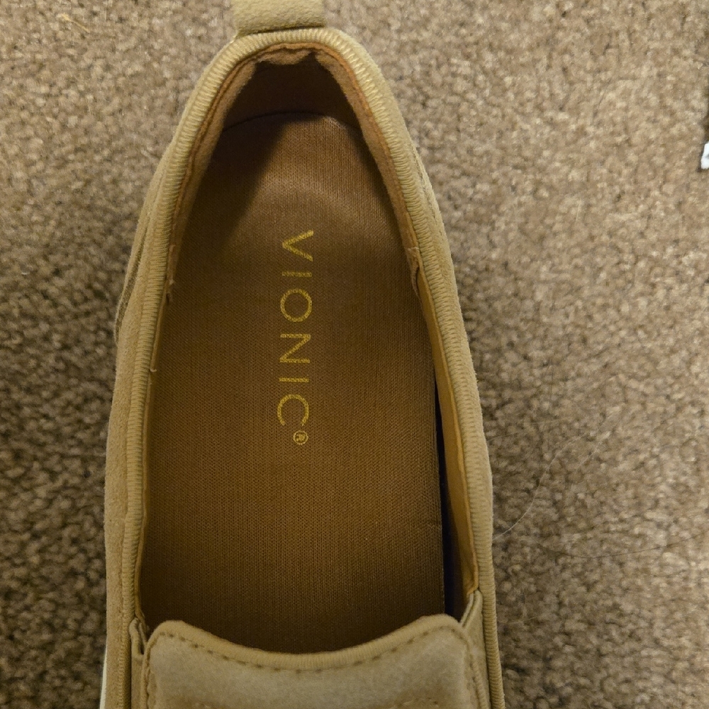 NWOT Vionic Kimmie Cream Rubber Sole Suede Casual Sneaker Size 8.5 - Picture 8 of 10